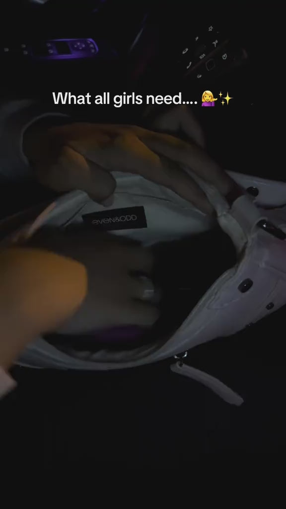 Load video: Heart shaped handbag light with touch sensor &amp; rechargeable